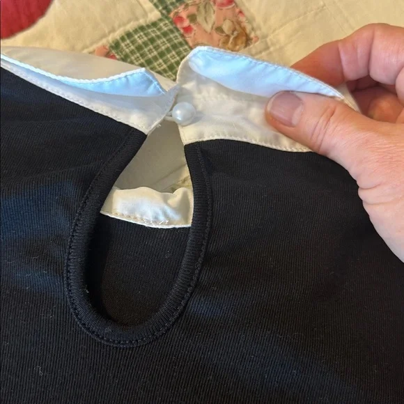 Elegant Black Top with Embellished Collar size small nwot - Picture 9 of 9